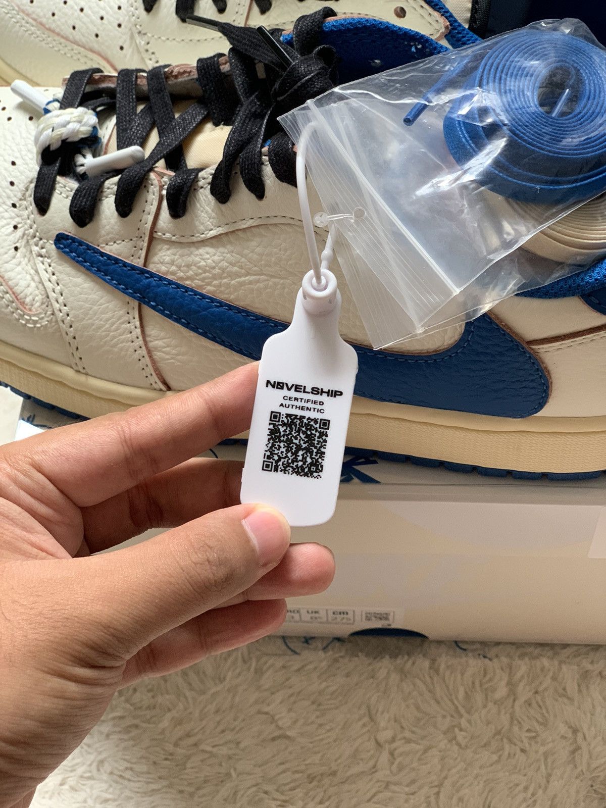 Nike × Travis Scott Air Jordan 1 Low Og X Travis Scott X Fragment 2.0 Size US 9.5 / EU 42-43 - 9 Thumbnail