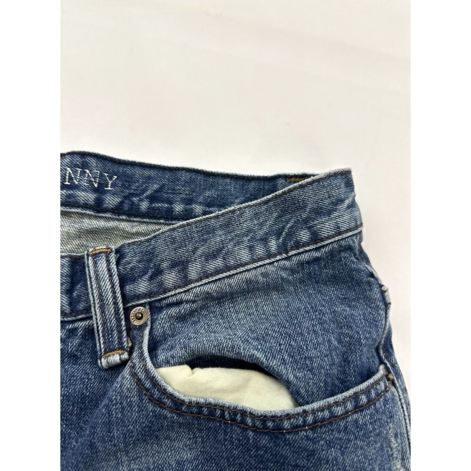 Vintage Free World Jeans Men’s 33 Blue Denim Messenger Skinny Size US 33 - 5 Thumbnail