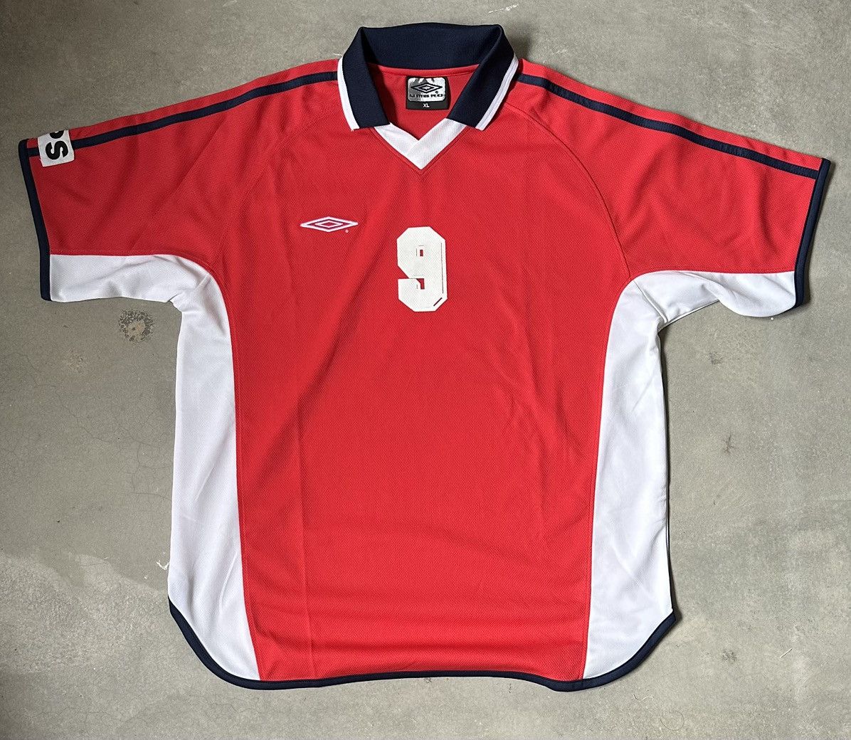 Umbro VINTAGE UMBRO JERSEY ENGLAND TEMPLATE Size US M / EU 48-50 / 2 - 1 Thumbnail