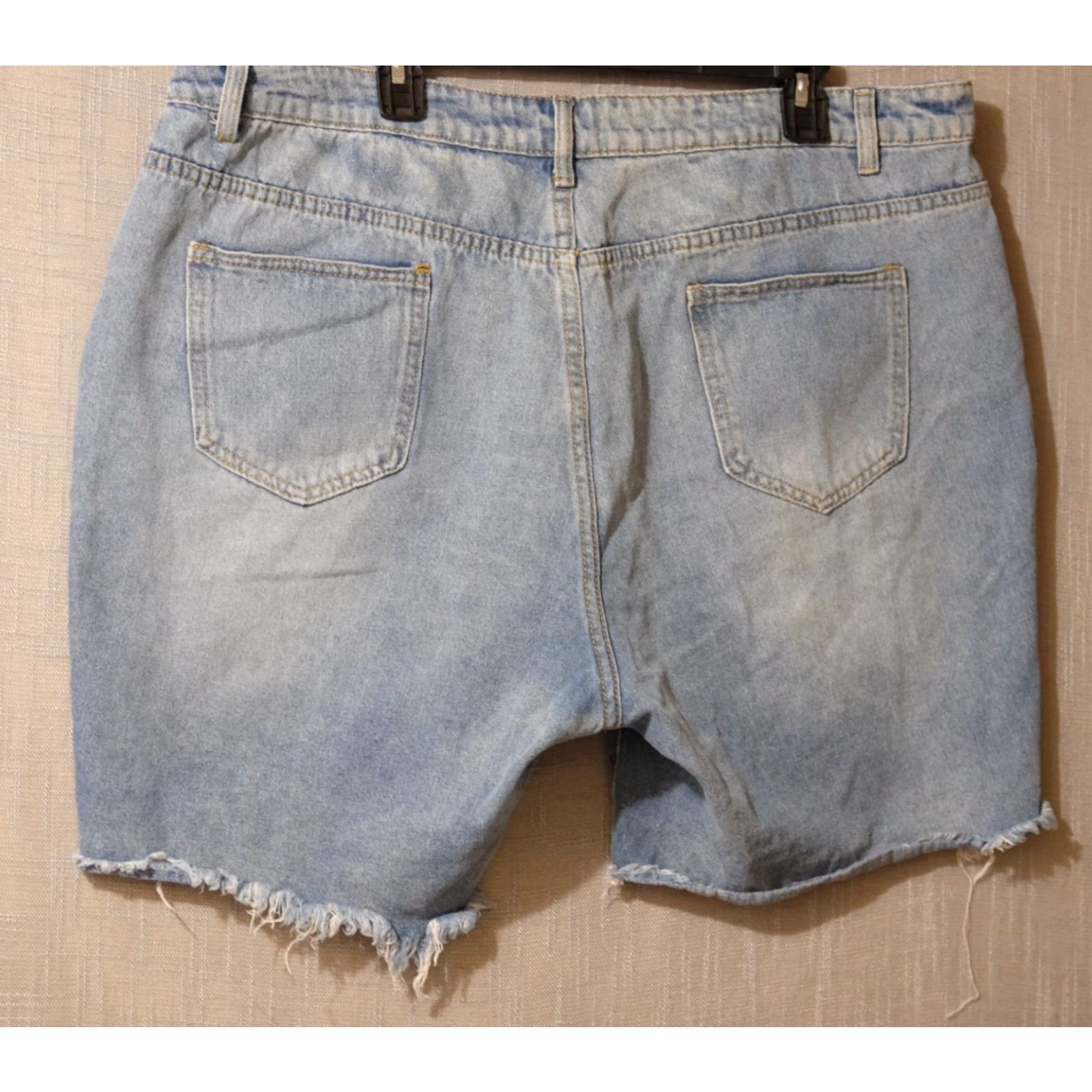 Vintage Bloomchic Distressed Cut Off Blue Denim Shorts Women 2XL Bermuda Denim Shorts Blue 5-Pocket Bohemian Summer Womens Size 40" / US 18 - 7 Thumbnail