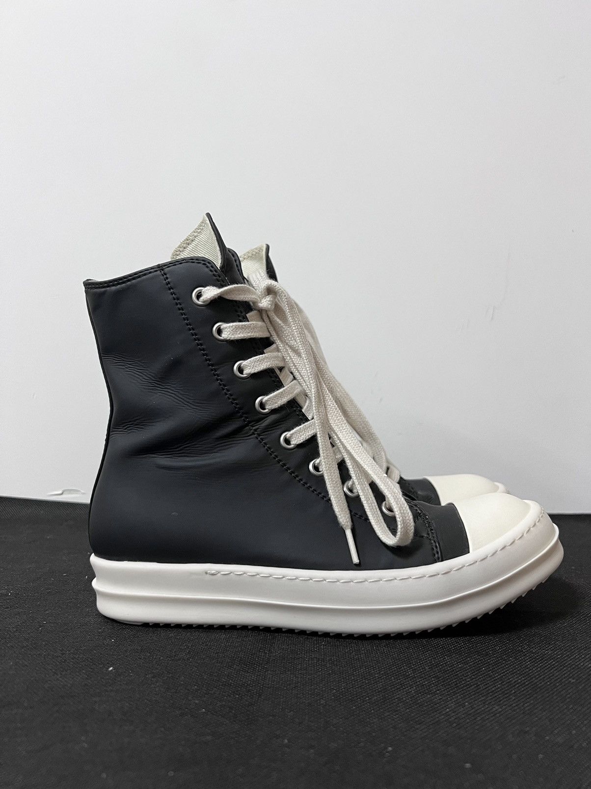 Rick Owens Drkshdw Rick owens drkshdw ramones high top sneakers sz35.5 Size US 5.5 / IT 35.5 - 4 Thumbnail