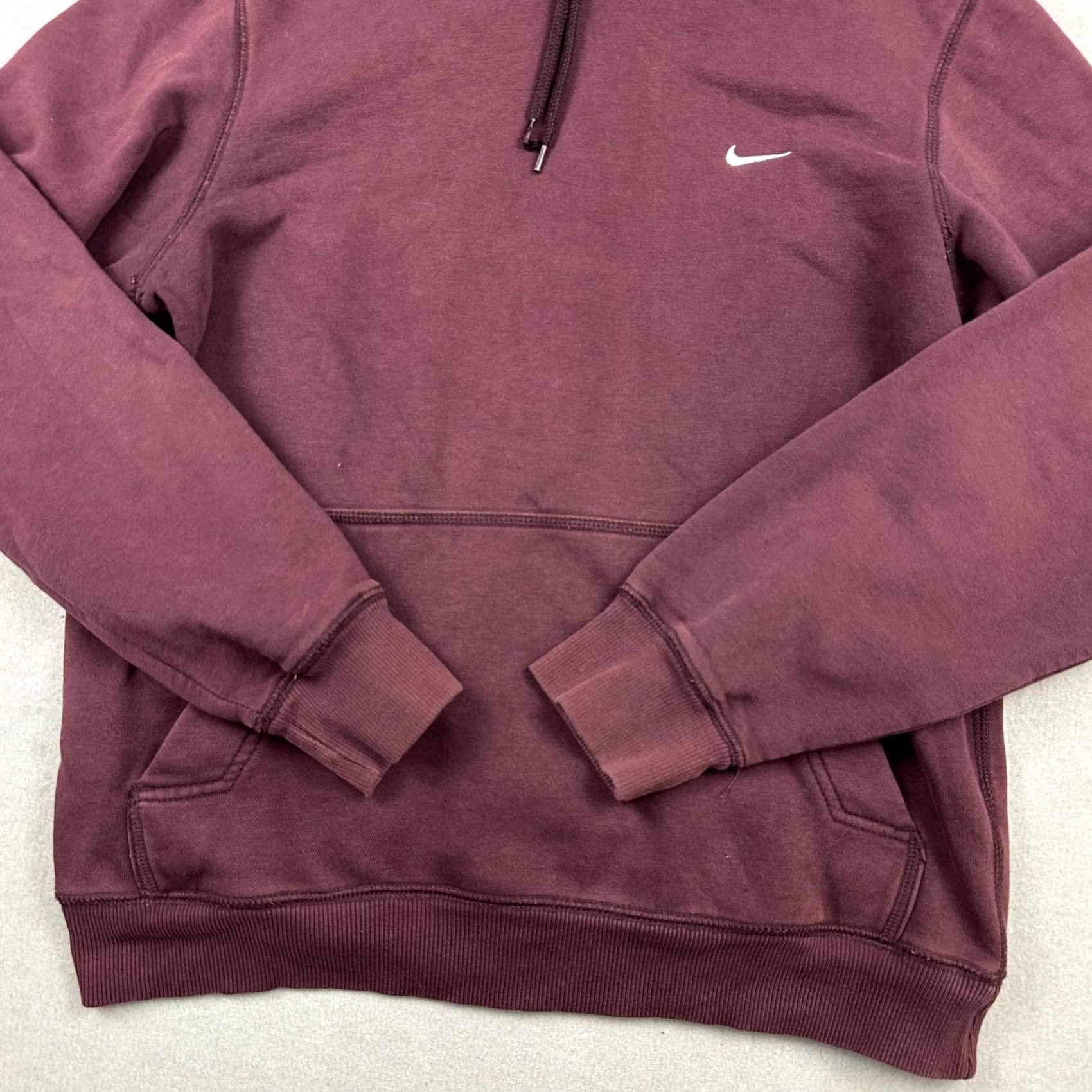 Nike Nike Hoodie Men S Burgundy Solid Pullover Essential Sweatshirt Swoosh Logo Size US S / EU 44-46 / 1 - 3 Thumbnail