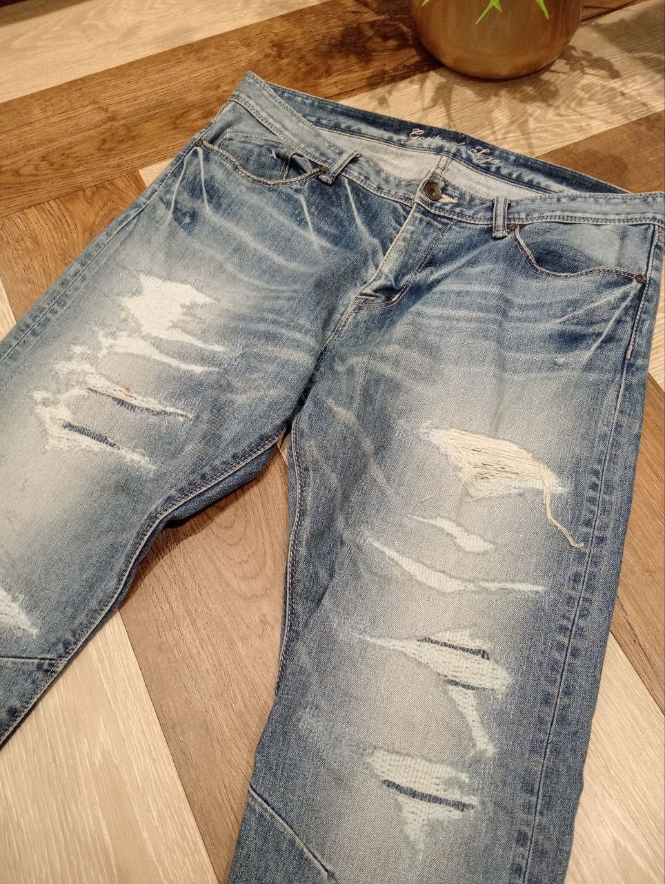 GOSTAR DE FUGA GOSTAR DE FUGA JAPAN STRETCH DISTRESSED JEANS Size US 35 - 4 Thumbnail