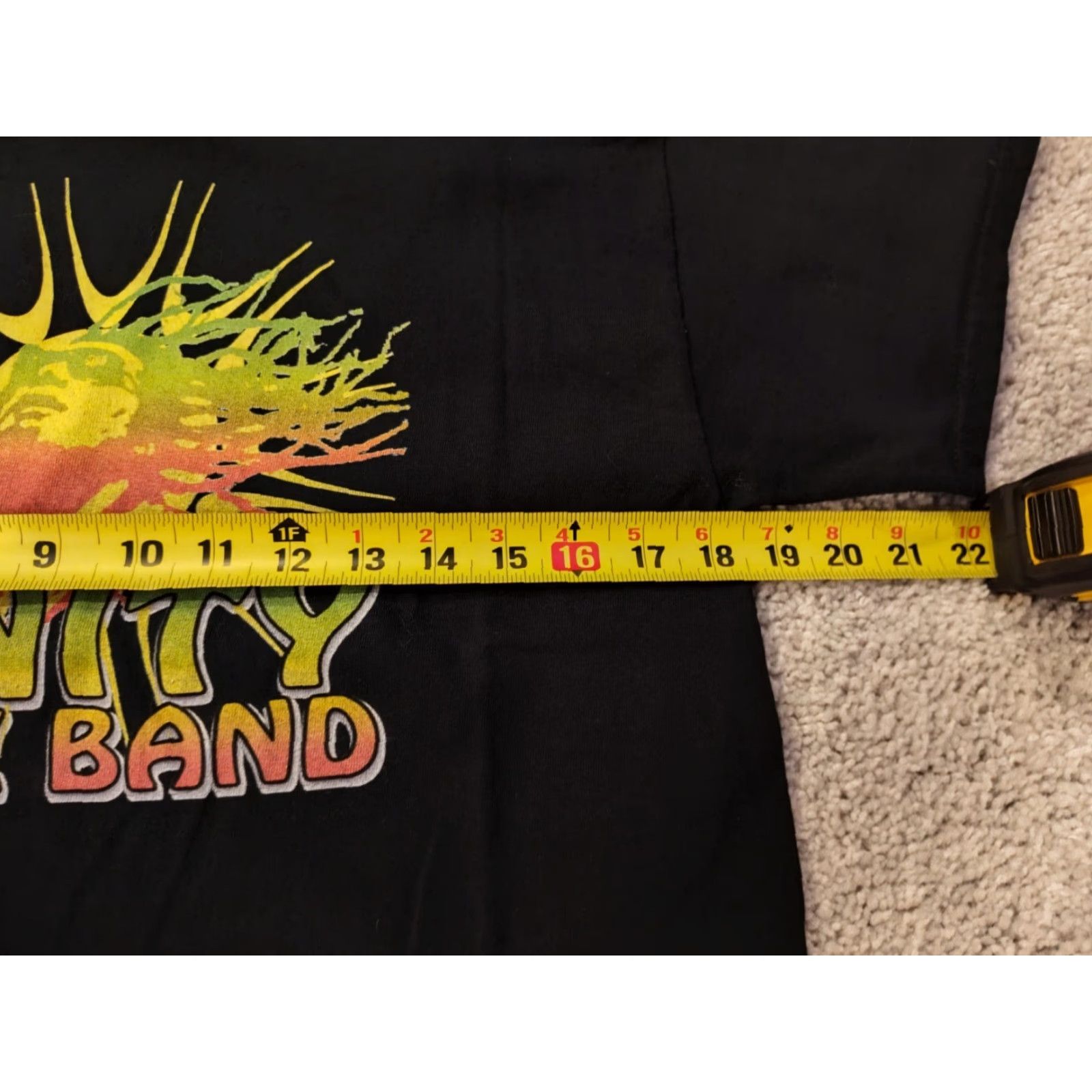 Gildan UNITY Band T-Shirt Black Crew Neck Short Sleeve M Unisex Adults Reggae Music Graphic Front Logo 90s Concert Theme Shirt Size US M / EU 48-50 / 2 - 7 Thumbnail