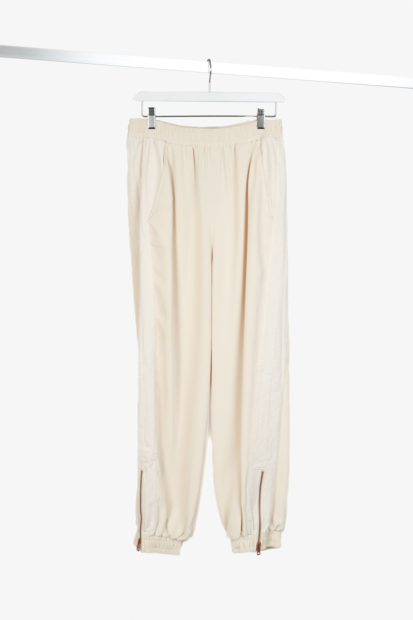 See by Chloe See by Chloe Angora Beige Fluid Jogger Pant Size 27" / US 4 / IT 40 - 2 Thumbnail