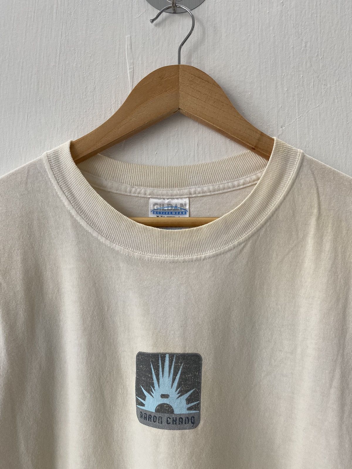 Vintage Vintage Aaron Chang Surf T-shirt Size US L / EU 52-54 / 3 - 5 Thumbnail