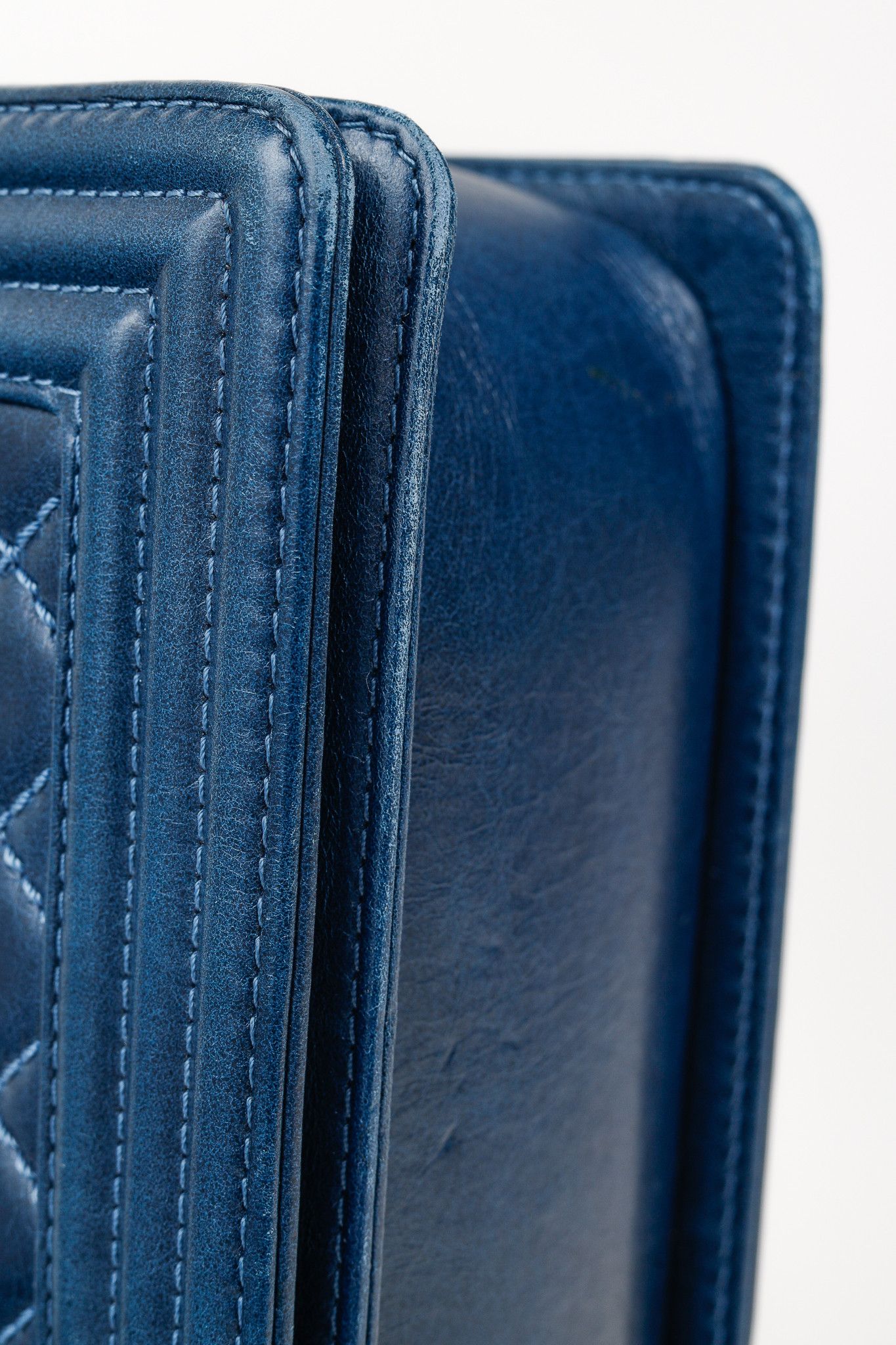 Chanel Chanel Blue Quilted Leather Large Boy Shoulder Bag Size ONE SIZE - 6 Thumbnail