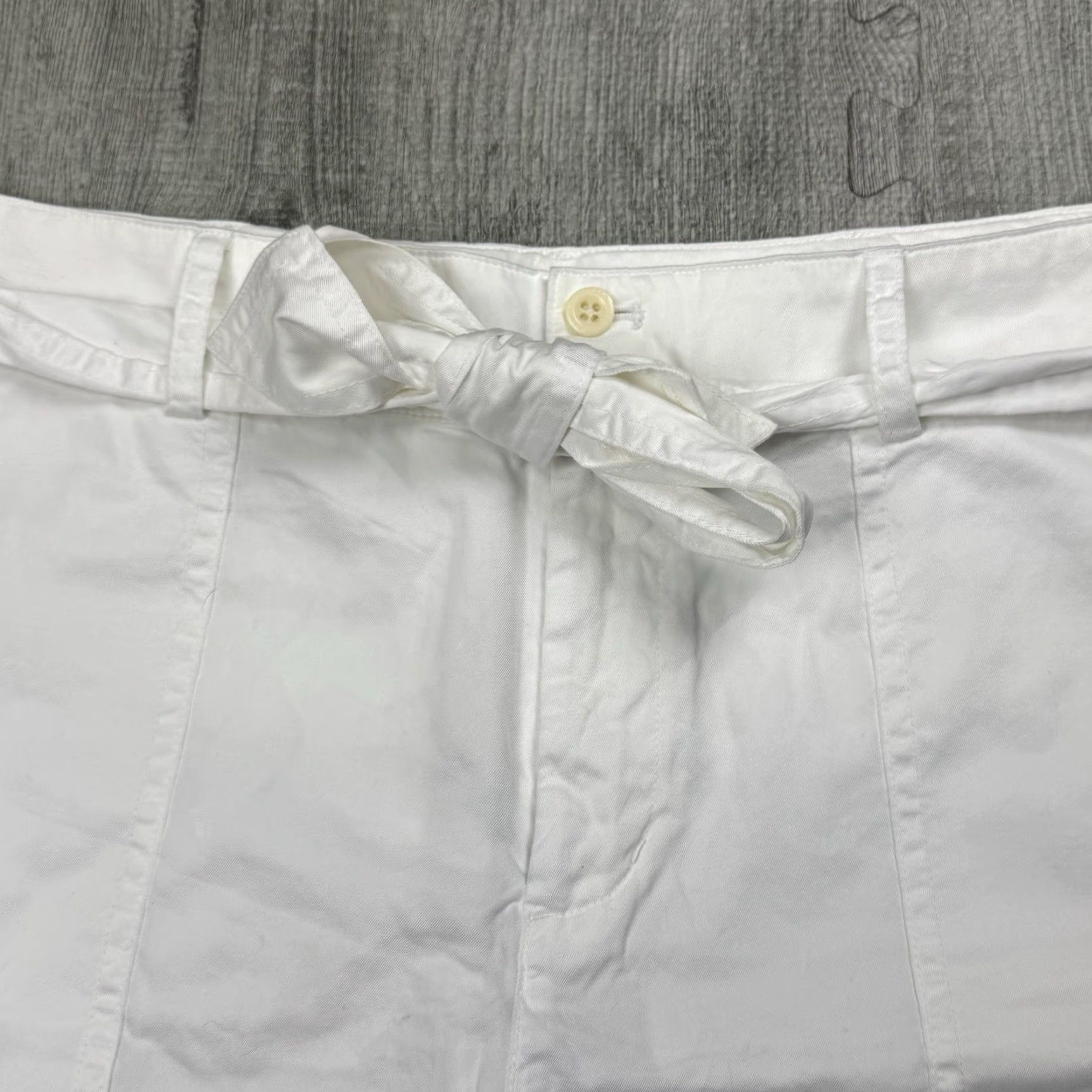 Polo Ralph Lauren VINTAGE Polo Ralph Lauren Womens Shorts Chino Stretch White Belted 10 Adult Regular 34" Waist 5" Inseam Size 32" / US 10 / IT 46 - 2 Thumbnail