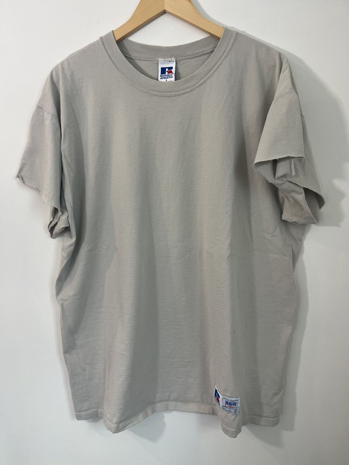 Russell Athletic Blank Distressed Cap Sleeve Faded Basic Tee Size US L / EU 52-54 / 3 - 1 Thumbnail