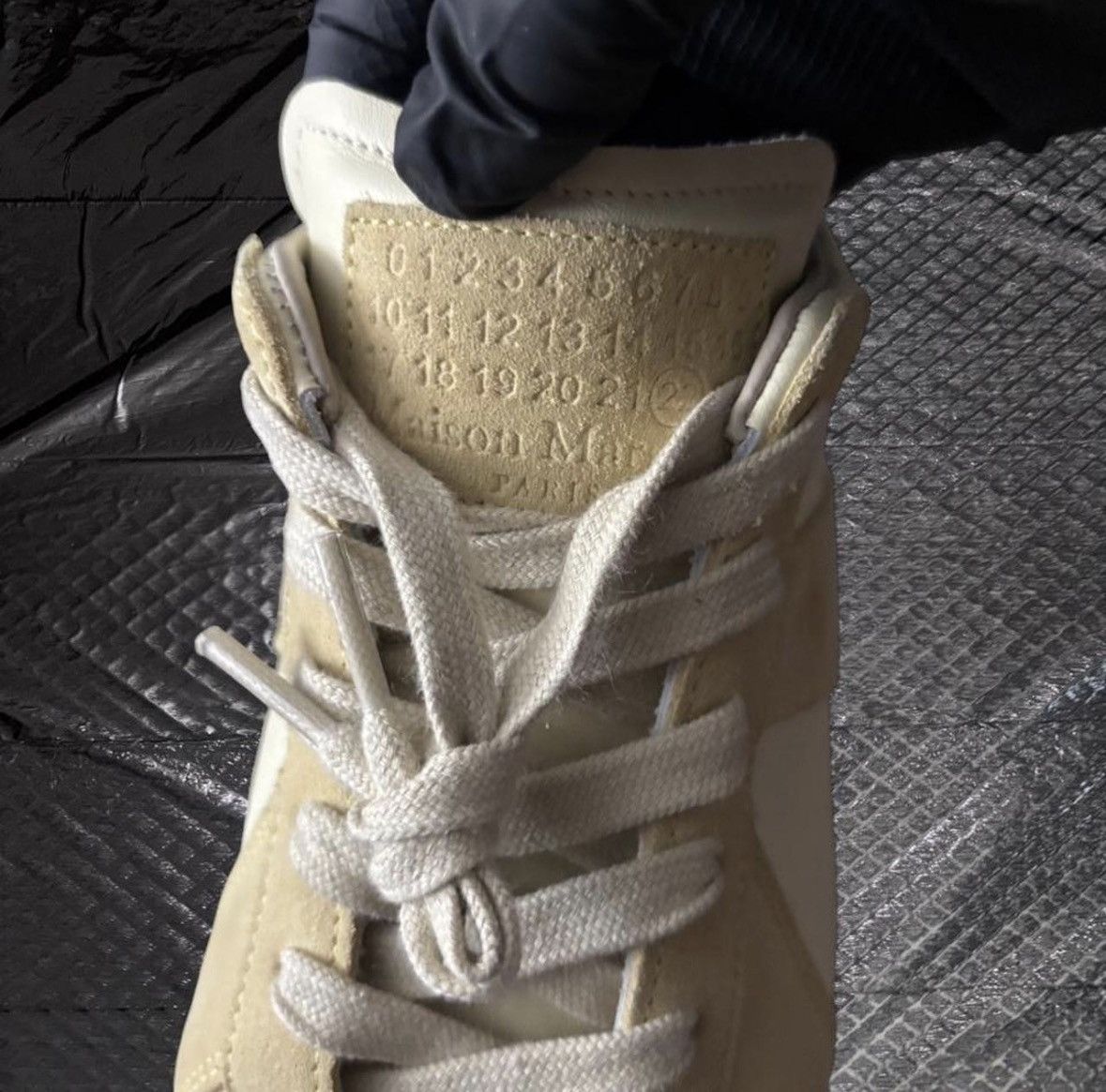 Maison Margiela Maison Margiela GATs Size US 9 / EU 42 - 11 Thumbnail