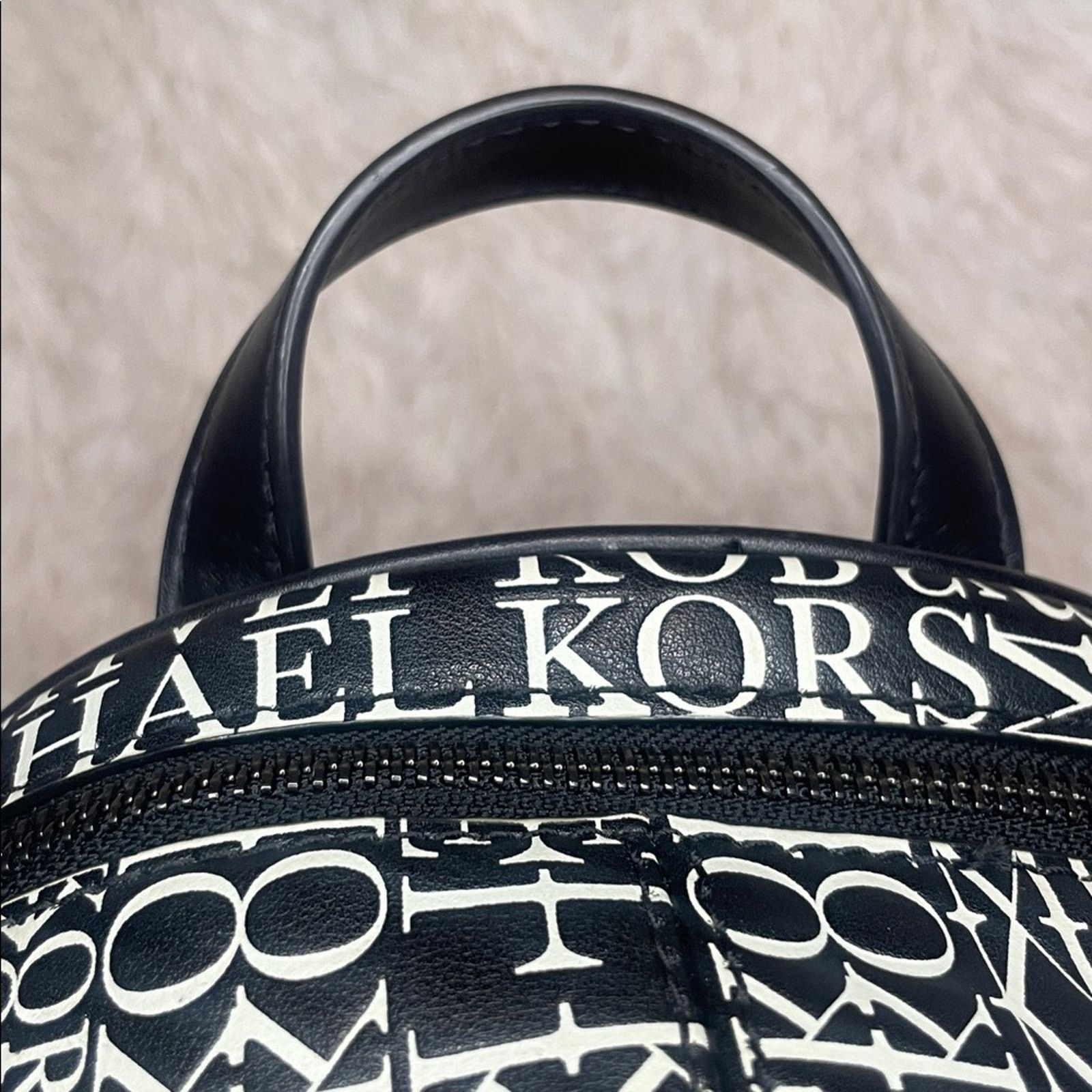 Michael Kors Michael Kors Rhea Zip Medium Leather Backpack Black White Size ONE SIZE - 6 Thumbnail