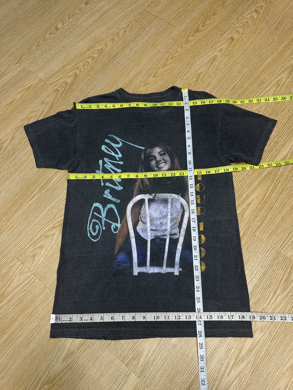 Band Tees Britney Spears Tour 1999 Underlicense Tee A549 Size US S / EU 44-46 / 1 - 5 Thumbnail