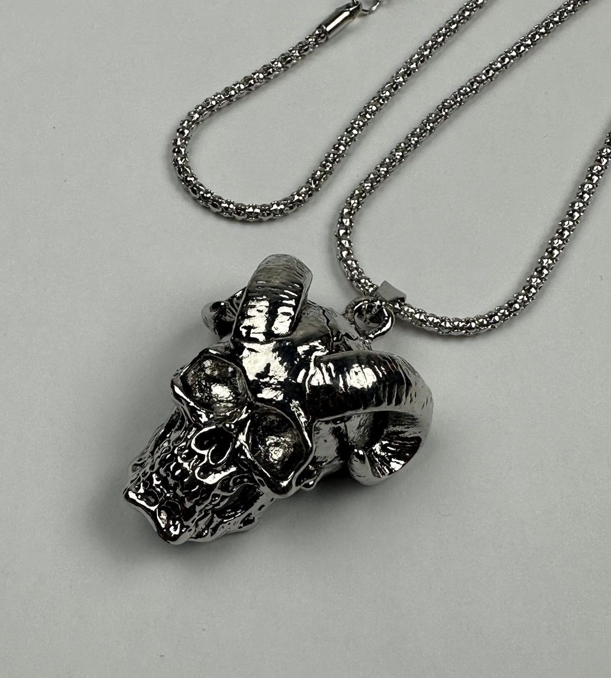 Seditionaries metal punk style skull necklace Size ONE SIZE - 2 Thumbnail