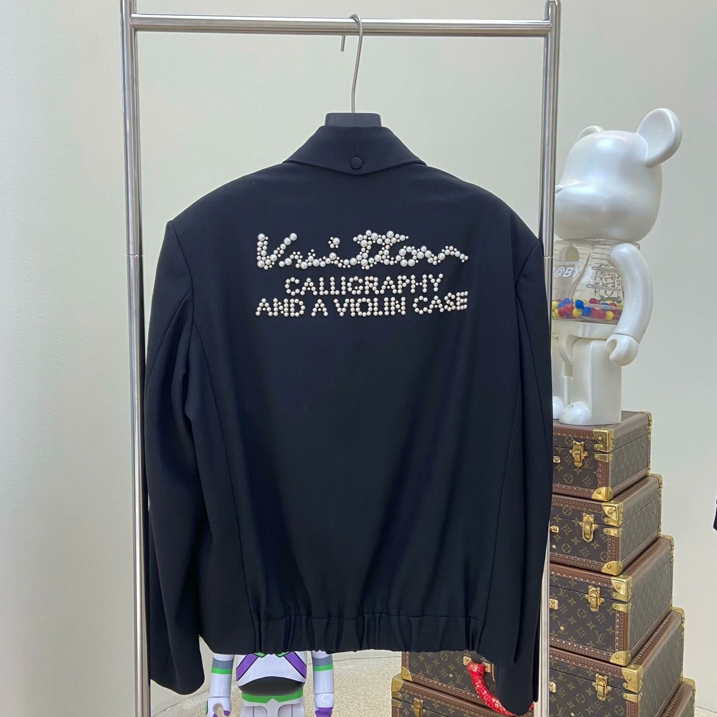 Louis Vuitton Louis Vuitton Retro Black Light Jacket xl Men Size US XL / EU 56 / 4 - 1 Thumbnail