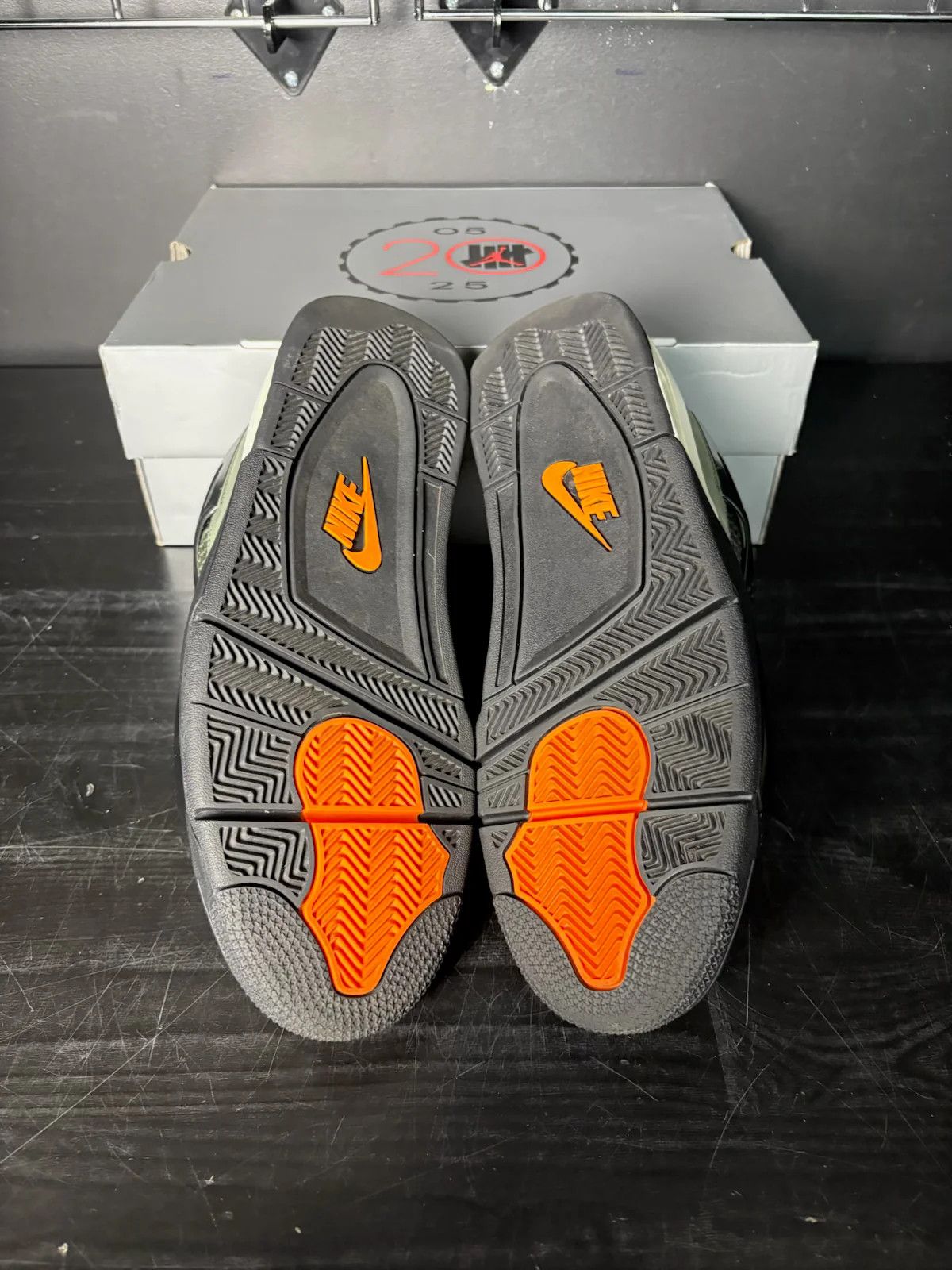 Jordan Brand Air Jordan 4 Retro OG SP x "Undefeated" (2025) **PRE-OWNED** Size US 11 / EU 44 - 5 Thumbnail