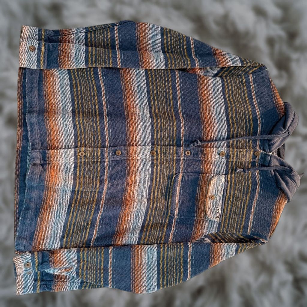 Vintage Salty Crew Shirt Mens Small Blue Striped Flannel Button-Up Hoodie Casual Mens Size US S / EU 44-46 / 1 - 1 Thumbnail