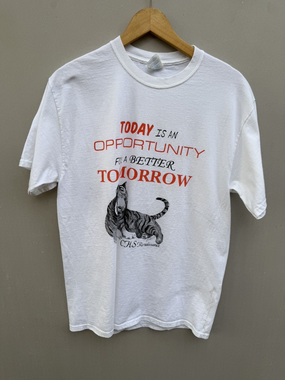 Vintage Today Is an Opportunity for a Better Tomorrow” Graphic T Size US M / EU 48-50 / 2 - 3 Thumbnail