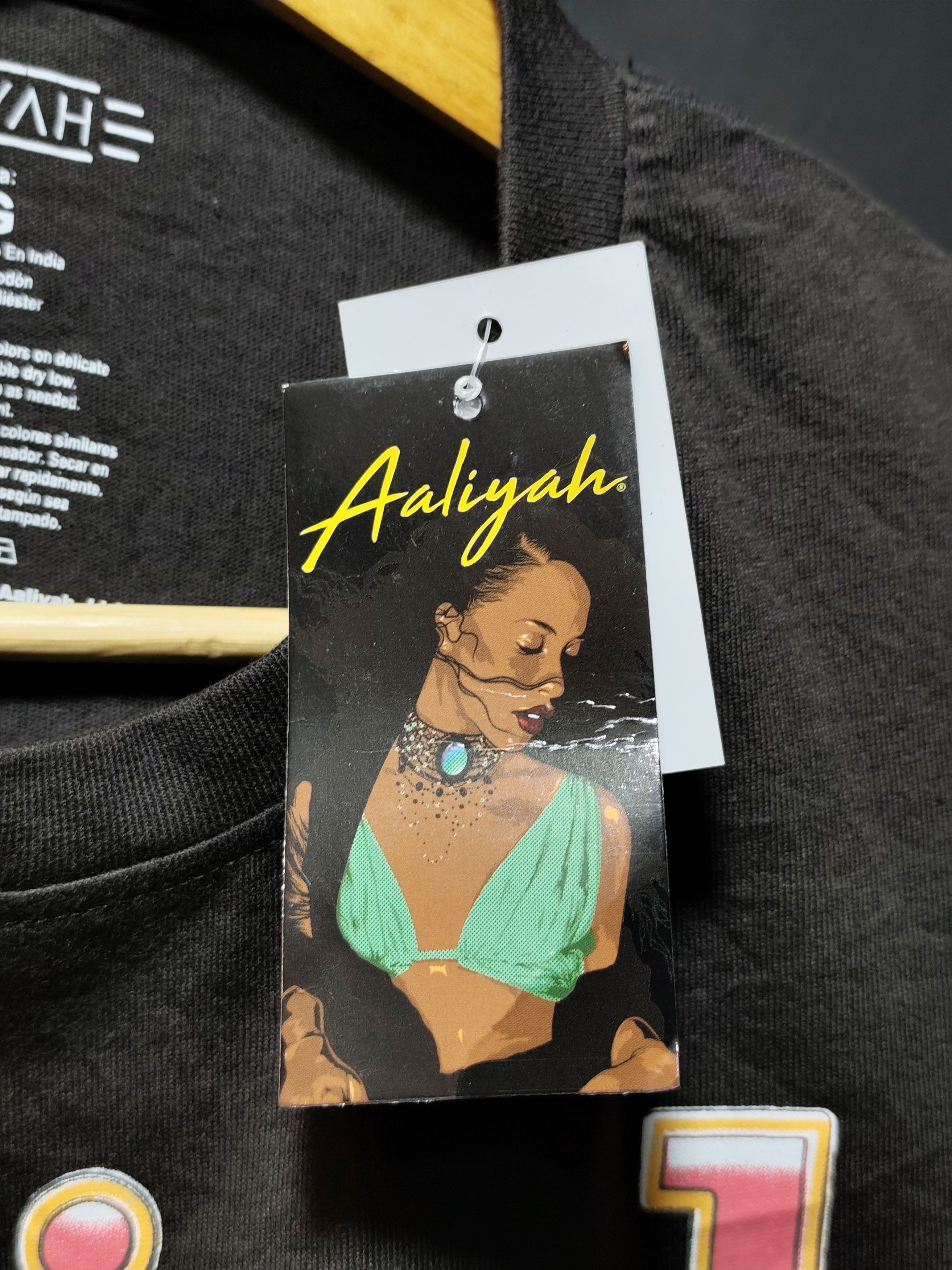 Band Tees × Vintage AALIYAH TSHIRT Size US L / EU 52-54 / 3 - 4 Thumbnail