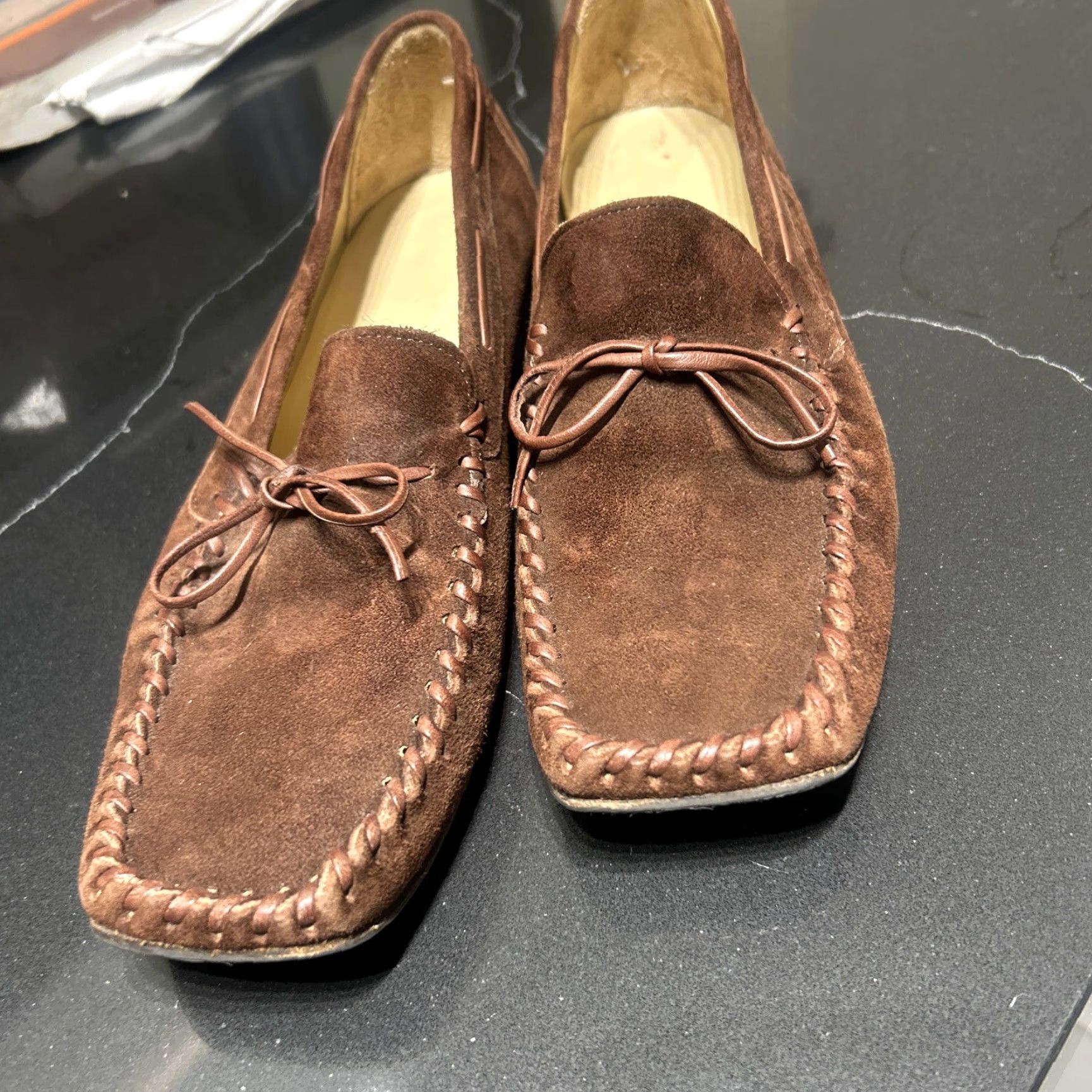 Russell & Bromley Russell & Bromley Women's Square Toe Suede Moc Bow Loafers Brown Size 39 Italy Size US 8 / IT 38 - 2 Thumbnail