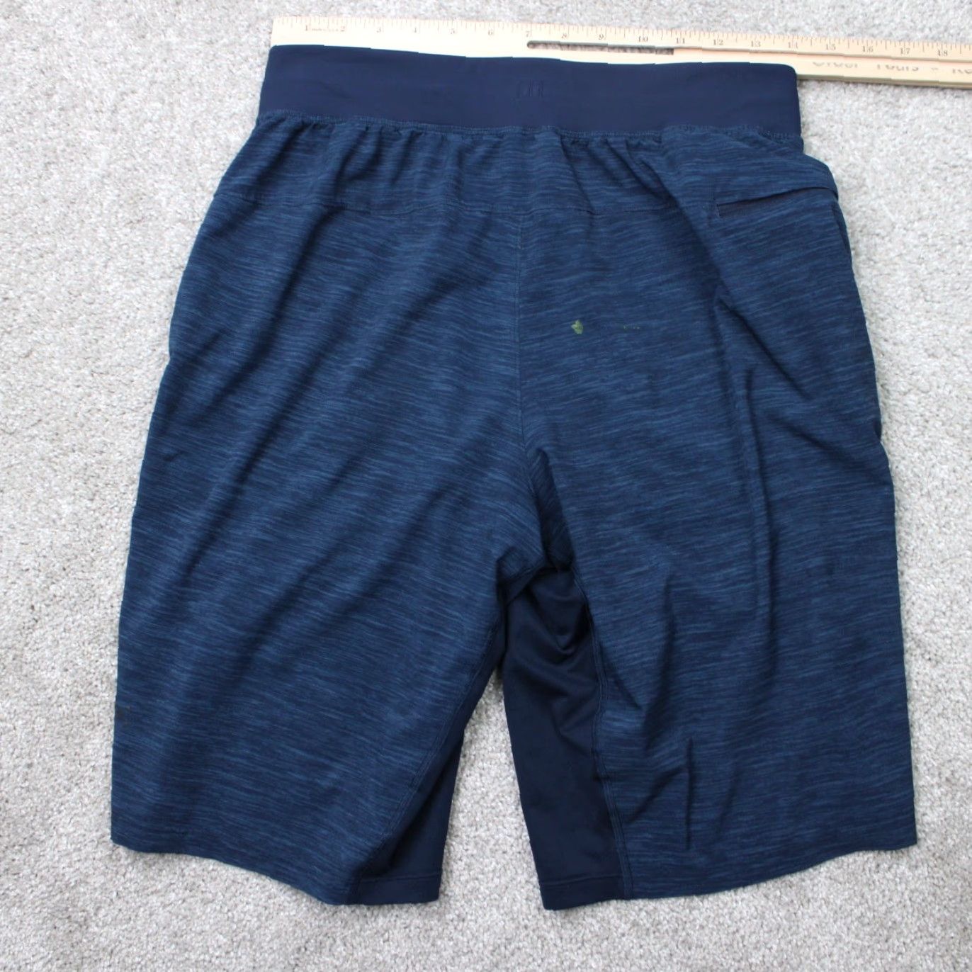 Lululemon Lululemon Mens Small Blue 11" Inseam Drawstring Stretch Workout Shorts Athletic Shorts Men’s Small Blue 11" Linerless Drawstring Stretch Workout Gym Size US 29 - 7 Thumbnail