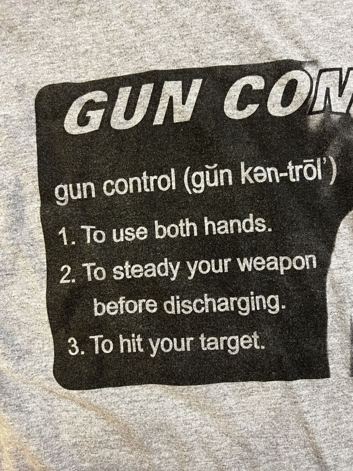 Gildan × Japanese Brand Crazy vintage Y2K Gun Control Tee Size US XXL / EU 58 / 5 - 3 Thumbnail