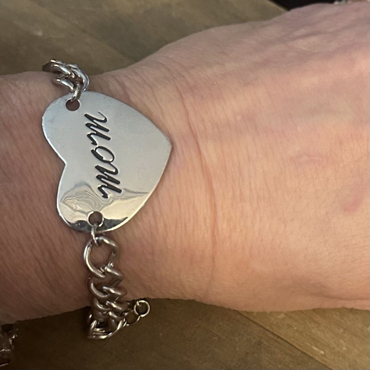 Other Silver tone Mom heart bracelet Size ONE SIZE - 3 Thumbnail
