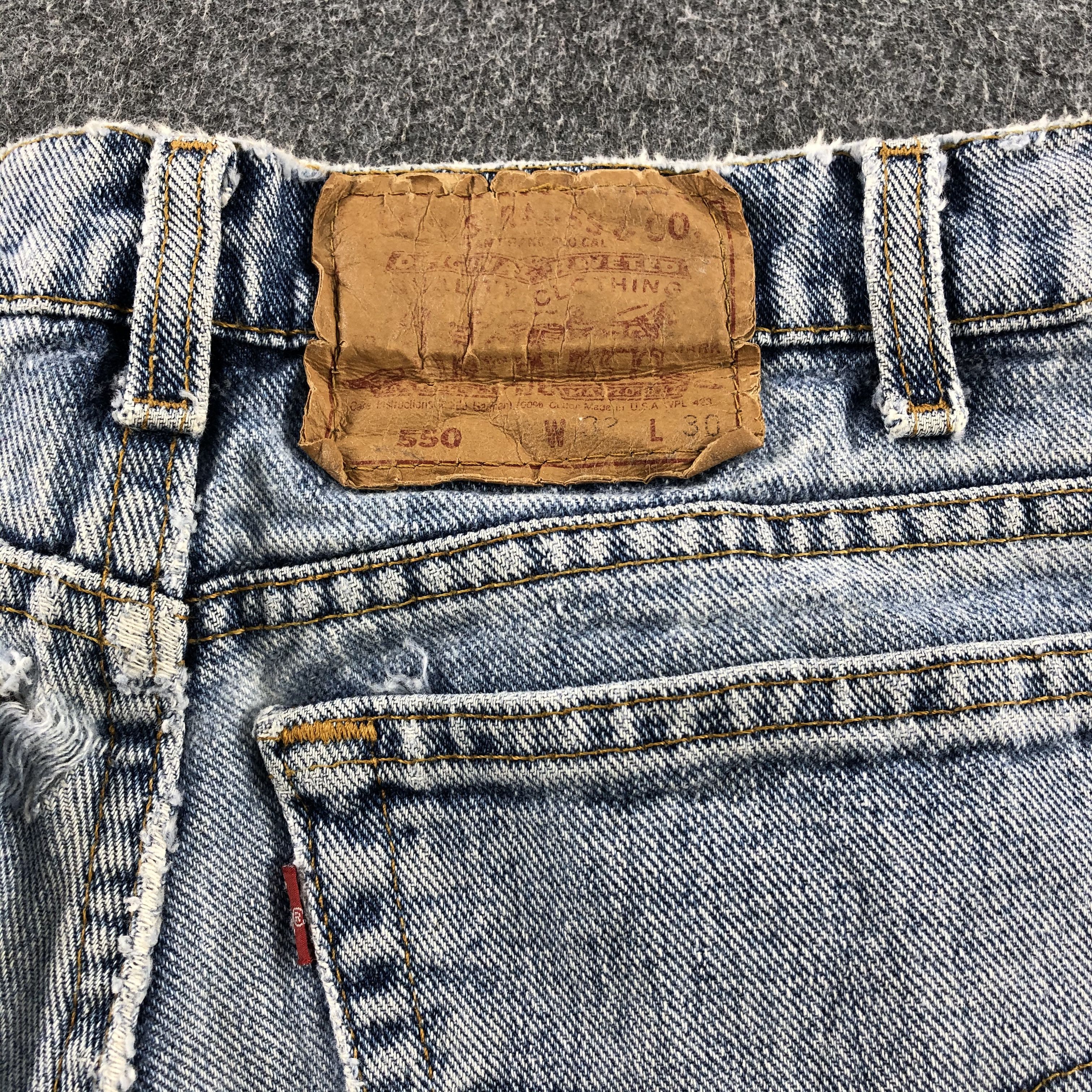 Levi's 90s Vintage Light Wash Levis 550 Jeans- J1374 Size US 30 / EU 46 - 5 Thumbnail