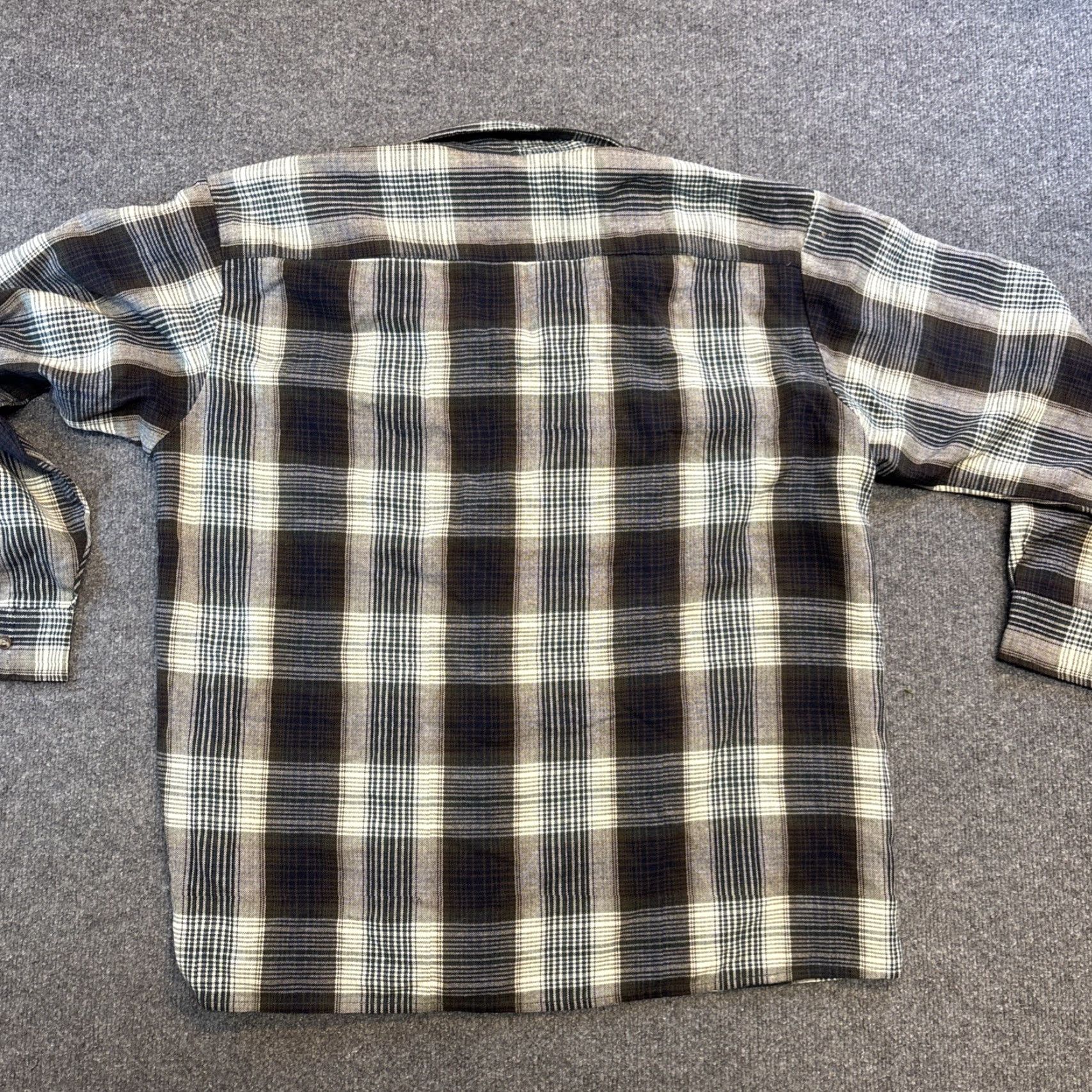 Vintage VINTAGE Backpacker Sportswear Mens Shirt XL Plaid Flannel Button-Up Classic Casual Travel Size US XL / EU 56 / 4 - 5 Thumbnail