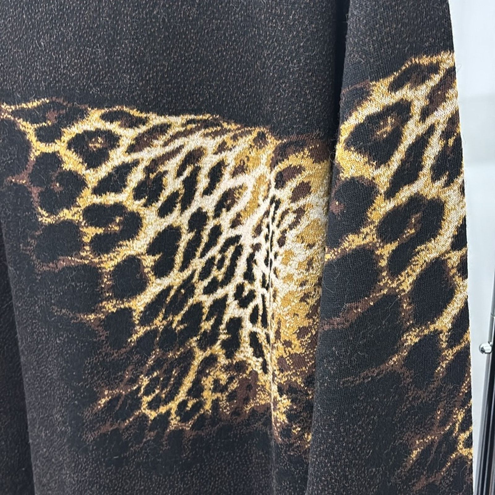 Etro NWT Etro Men's Black Leopard Graphic Crewneck Sweater Size L Size US L / EU 52-54 / 3 - 5 Thumbnail