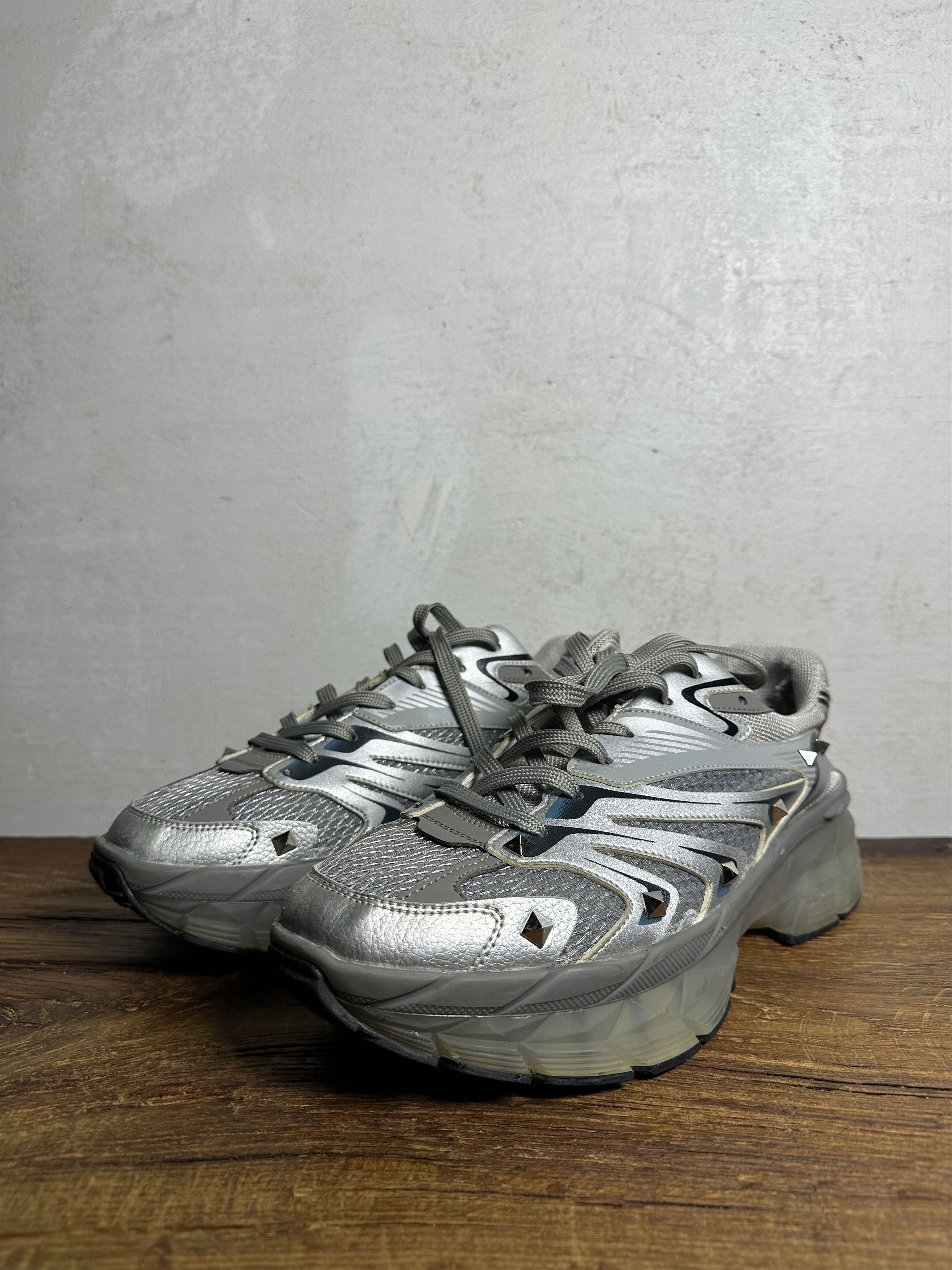 Valentino Valentino Garavani Silver Studded Sneakers Size US 11 / EU 44 - 2 Thumbnail