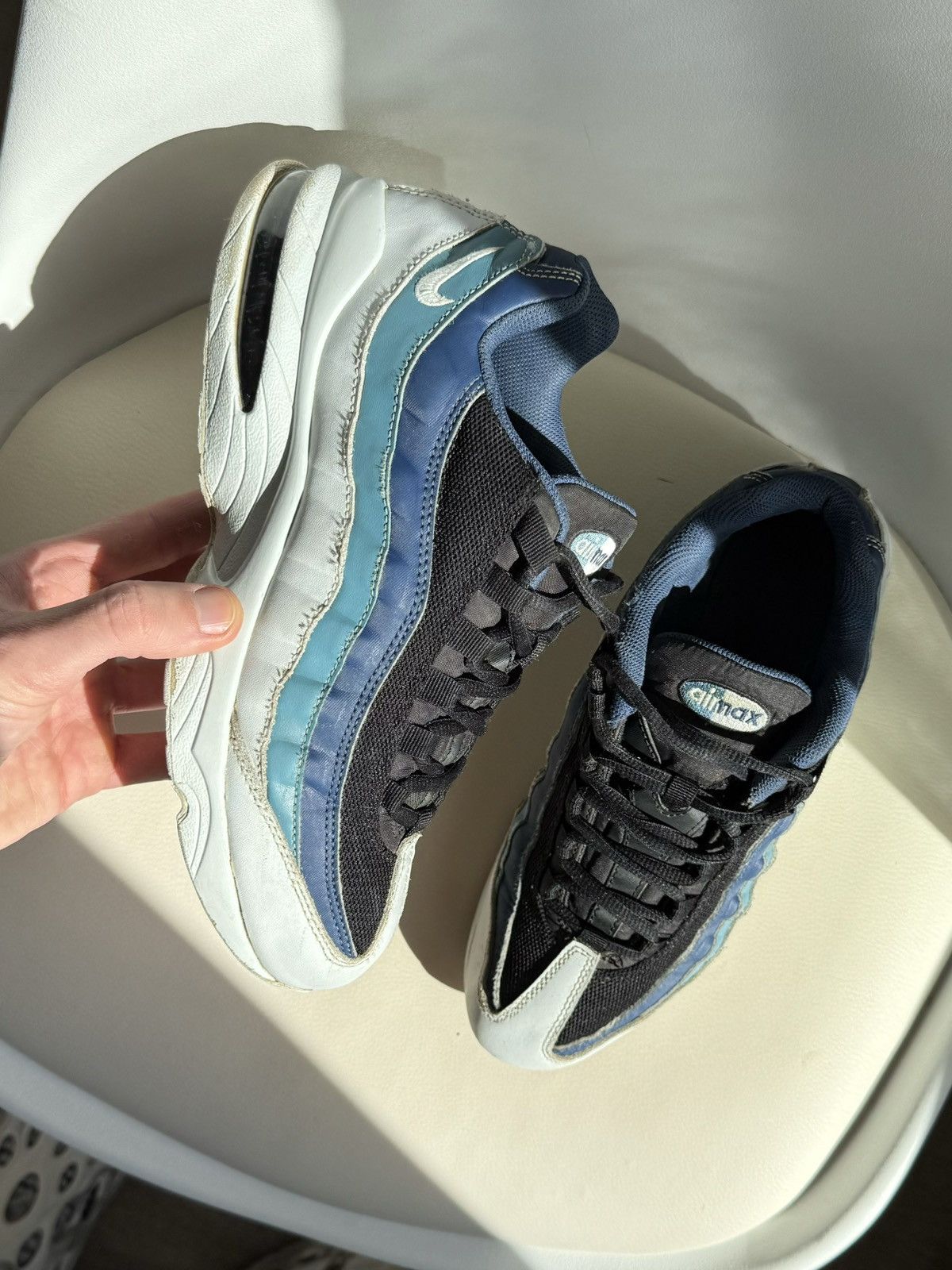 Nike Vintage Nike Air Max 95 Y2K Rare Drill Sk8 Ocean Sneakers Size US 7 / EU 40 - 6 Thumbnail