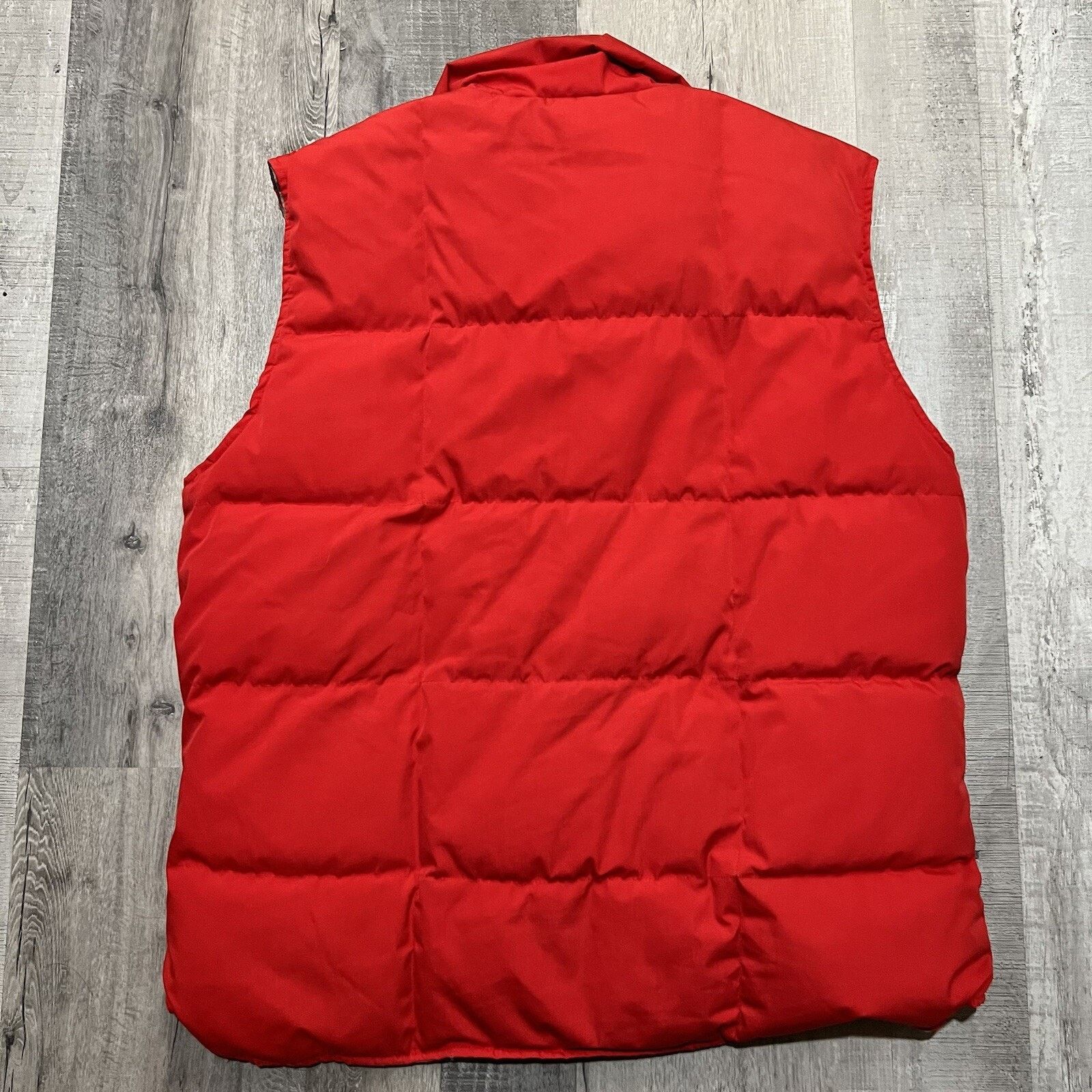 Eddie Bauer VTG Eddie Bauer Red 1980s Goose Down Outdoor Hike Snap Vest Size US XL / EU 56 / 4 - 2 Thumbnail