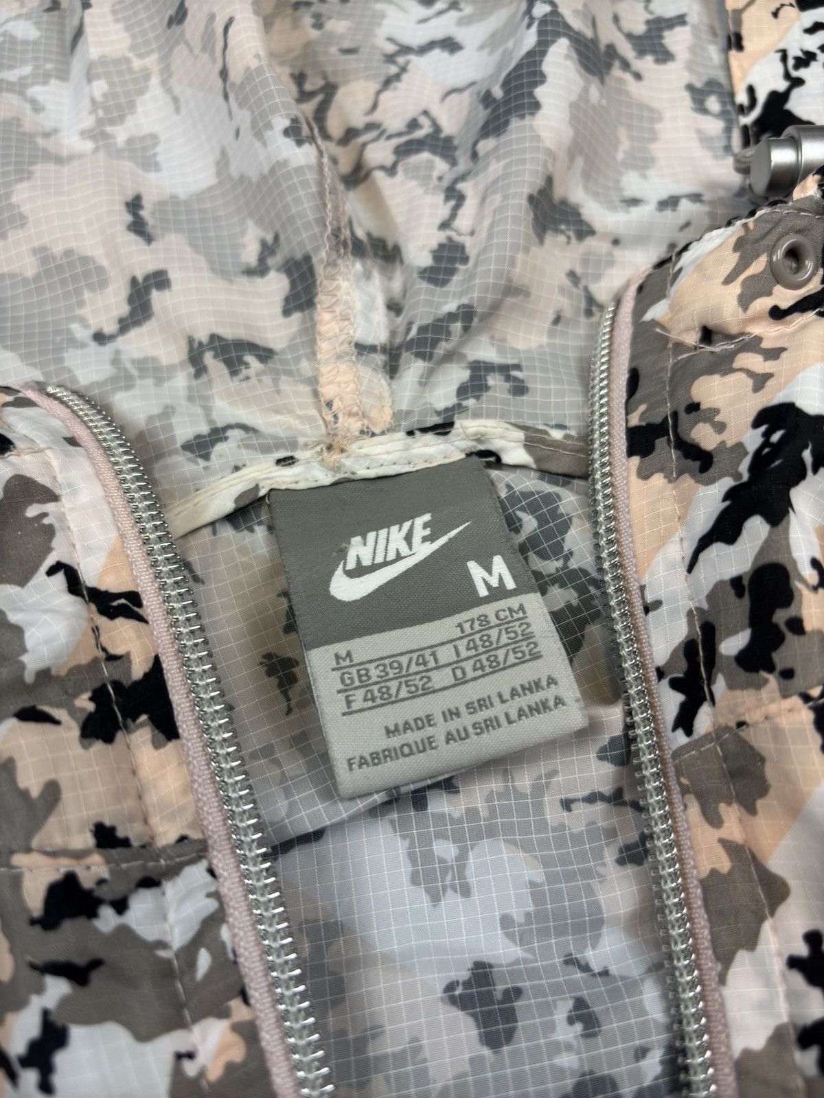 Nike × Vintage Y2K Nike Vintage Camouflage Metal Logo Light Jacket Size US M / EU 48-50 / 2 - 6 Thumbnail