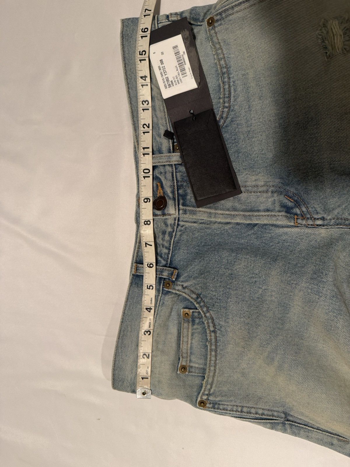 Saint Laurent Paris Saint Laurent men’s blue slim fit jeans. 32 $890 Size US 31 - 8 Thumbnail
