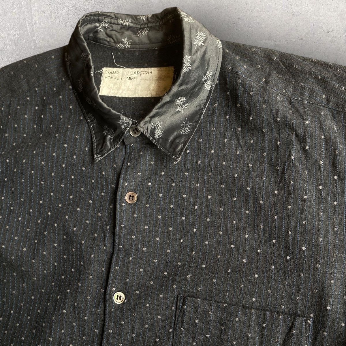 Comme des Garcons Vintage 99’s Jacquard Shirt With Contrast Silk Collar Size US S / EU 44-46 / 1 - 1 Thumbnail