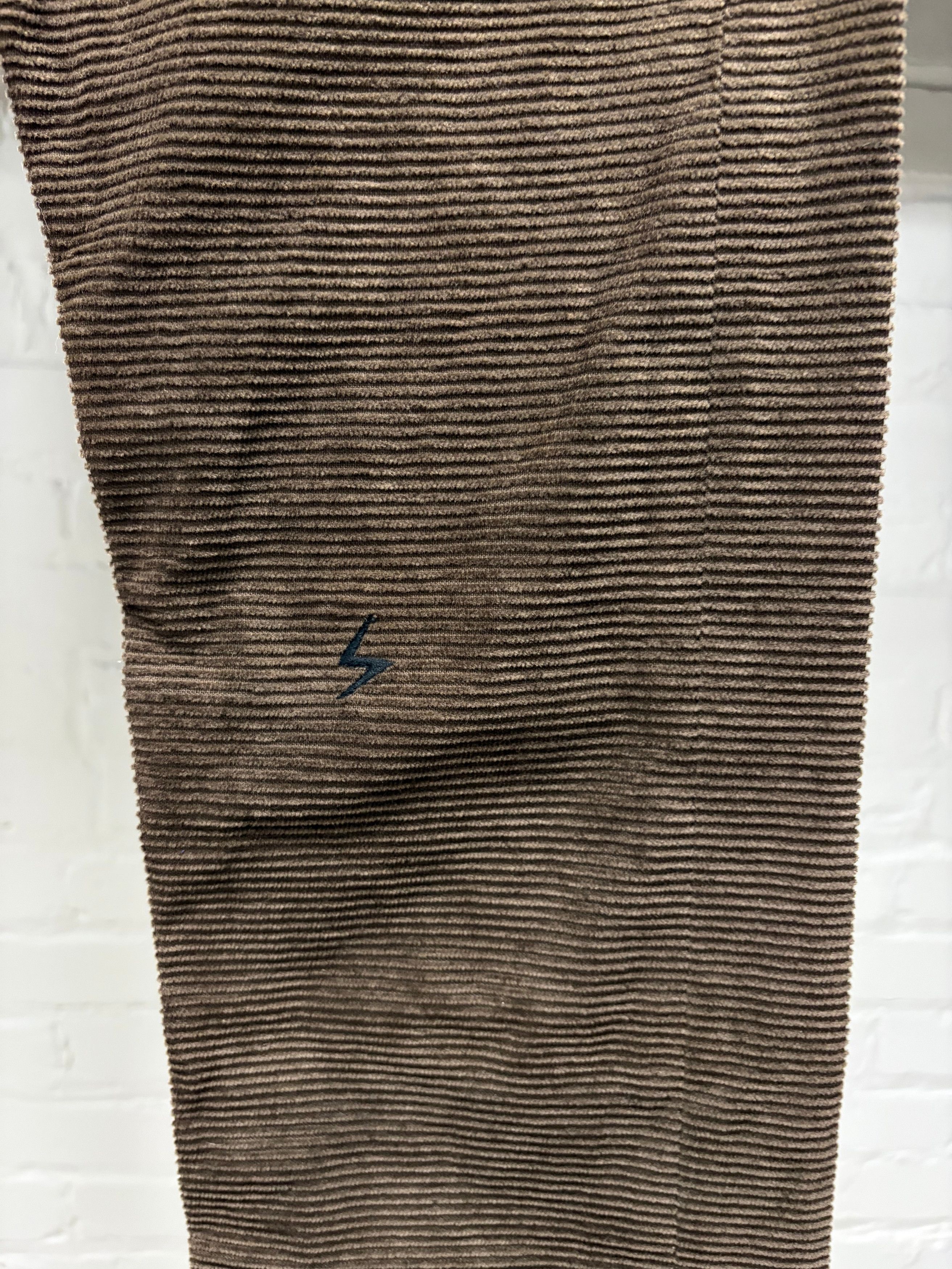 Undercover AW2005 Undercover ‘Arts & Crafts’ Faded Brown Corduroy Denim Size US 30 / EU 46 - 2 Thumbnail