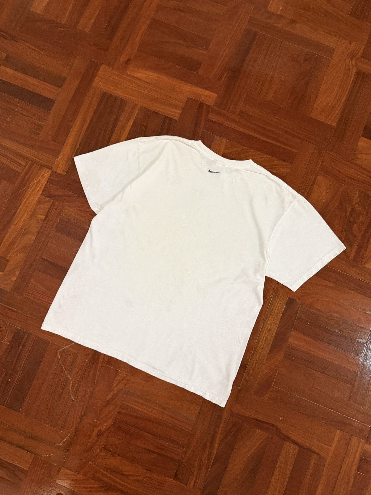 Nike Vintage Nike Flight Basketball 00's T-shirt Size US L / EU 52-54 / 3 - 2 Thumbnail