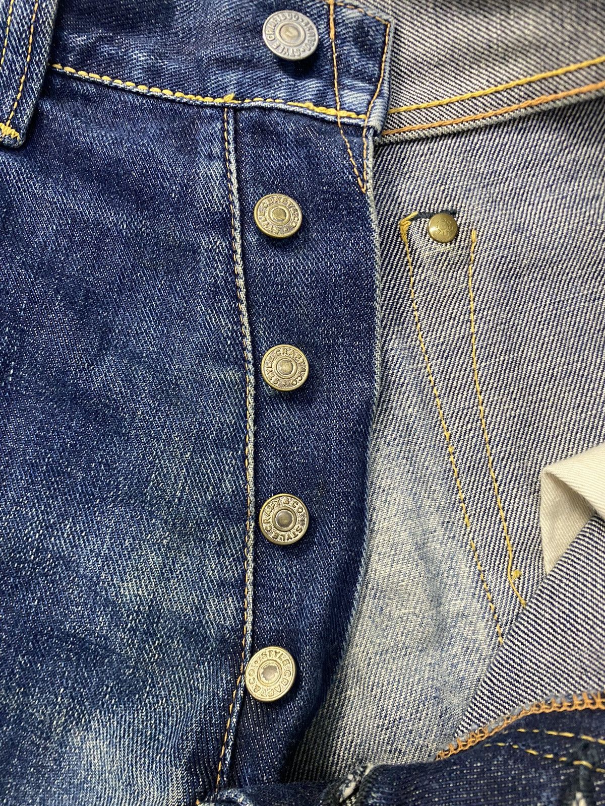 Evisu THRASHED CUSTOM VINTAGE EVISU SELVEDGE DENIM LOT 2504XX Size US 31 - 8 Thumbnail