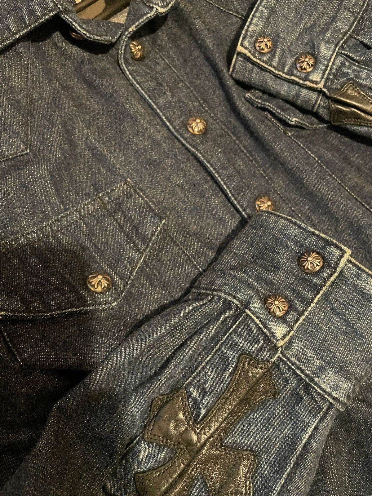 Chrome Hearts Chrome hearts leather cross patch silver button denim shirt Size US S / EU 44-46 / 1 - 9 Thumbnail