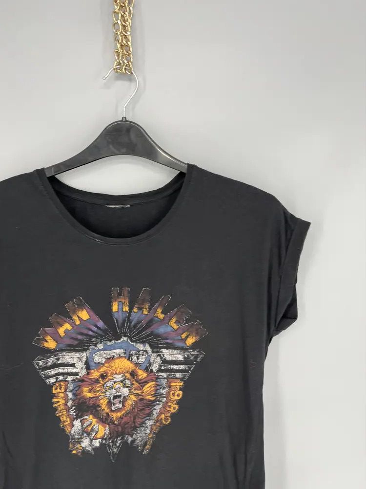 Band Tees Vintage Y2K Van Halen Graphic T-shirt Men Adult Size S / US 4 / IT 40 - 5 Thumbnail