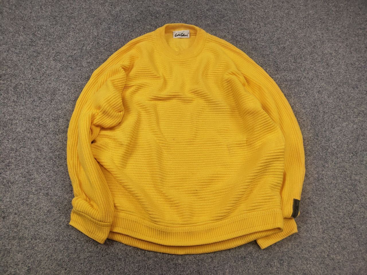 Carlo Colucci Vintage 90's Carlo Colucci Logo Wool Yellow Knit Sweater Size US M / EU 48-50 / 2 - 2 Thumbnail