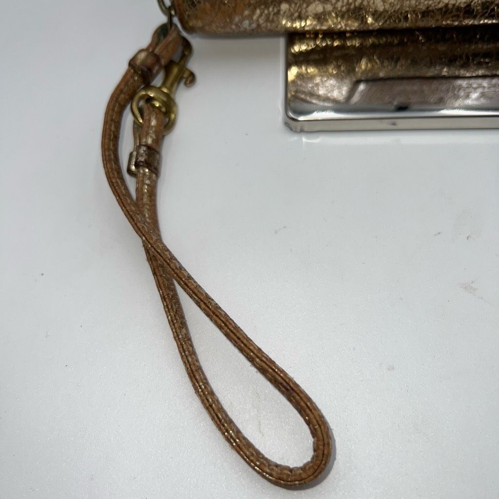 Coach Coach Poppy Vintage Gold zip Around Wallet/Wristlet **SEE DE Size ONE SIZE - 2 Thumbnail
