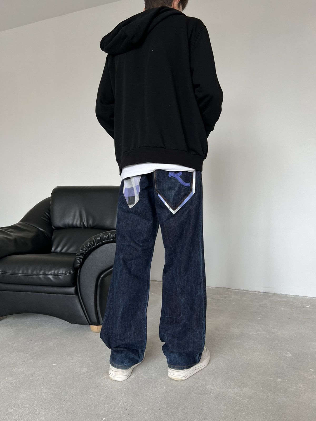 image of Rocawear Jeans in Navy, Men's (Size 34)