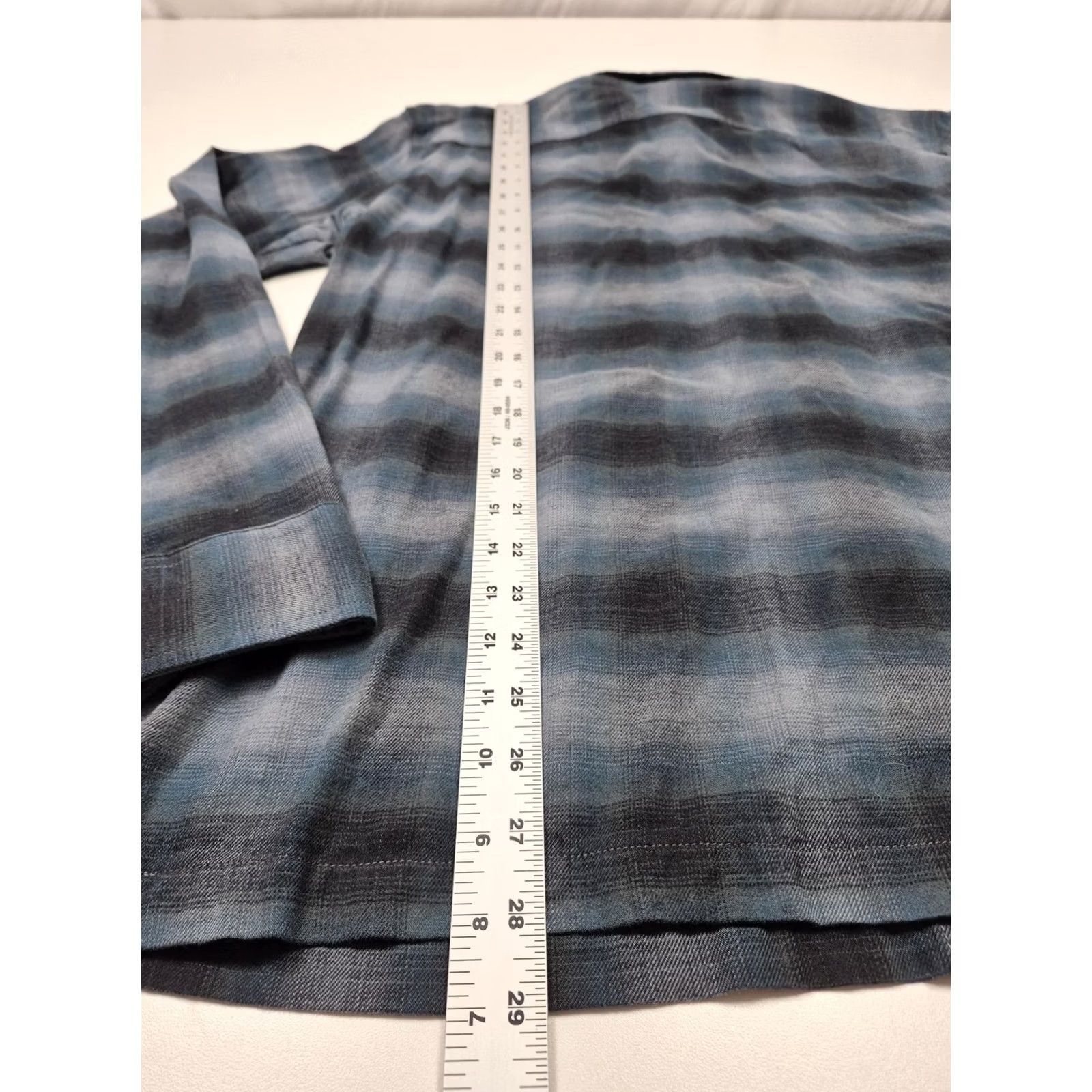 Vintage Kuhl Flannel Shirt Mens Blue Plaid Button-Up Long Sleeve Casual Workwear Size L Size US L / EU 52-54 / 3 - 7 Thumbnail