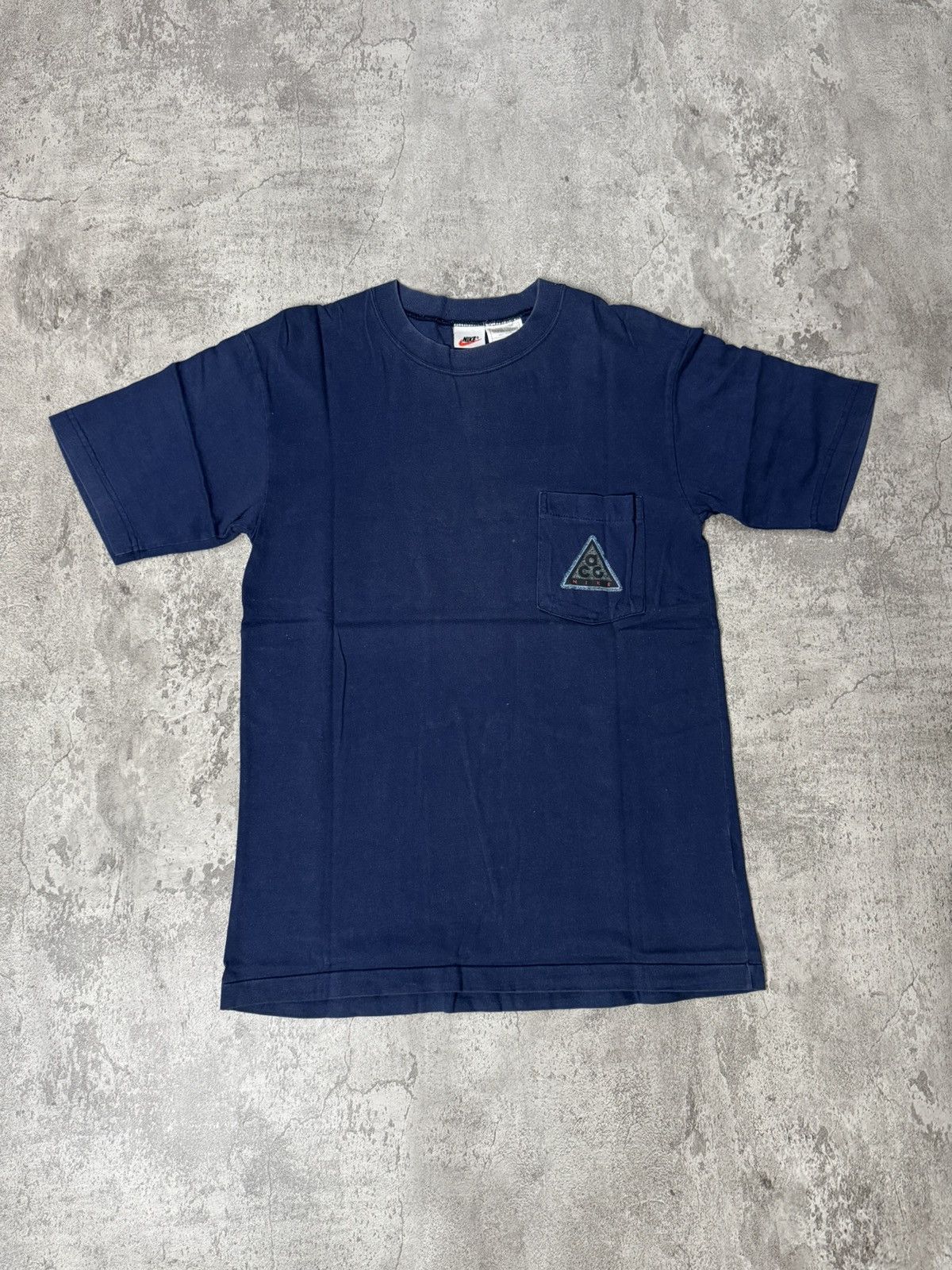 Nike ACG VINTAGE 90’S NIKE ACG POCKET T-SHIRT Size US M / EU 48-50 / 2 - 3 Thumbnail