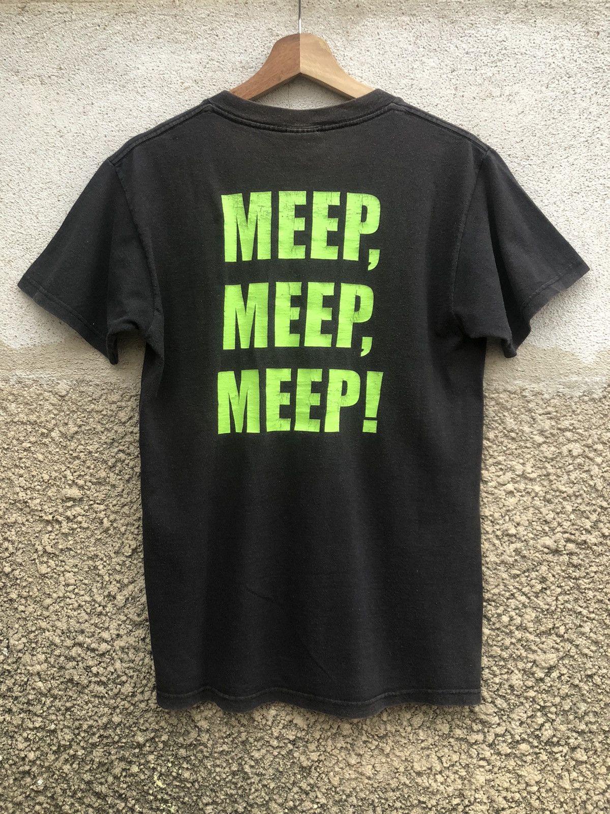 Band Tees × Vintage Vintage 2002 Weezer Tshirt Muppets Jim Henson Size US M / EU 48-50 / 2 - 2 Thumbnail