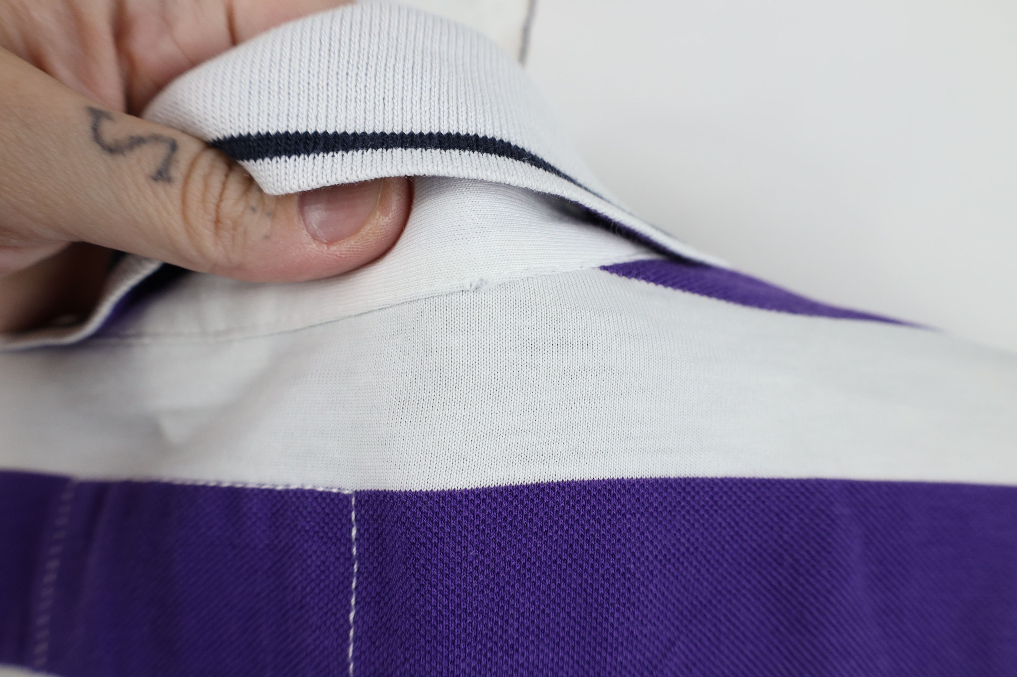 Hugo Boss Hugo Boss Color Block Knit Collared Polo Shirt Purple White Size US L / EU 52-54 / 3 - 11 Thumbnail