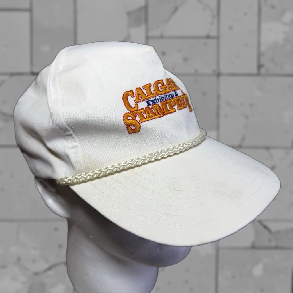 Vintage VINTAGE Calgary Stampede White Adjustable Cap Baseball Hat Men One Size White Cowboy Western Stampede Calgary Exhibition & Stampede Cap Mens Size ONE SIZE - 1 Thumbnail