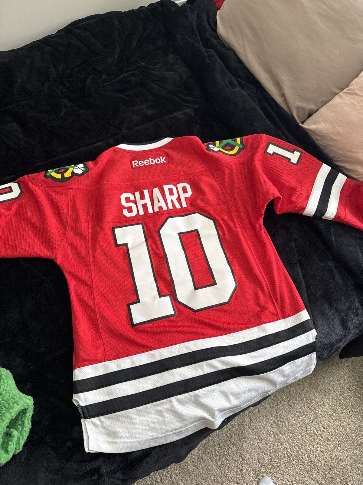 Reebok Chicago Blackhawk Patrick Sharpe jersey Size US S / EU 44-46 / 1 - 1 Thumbnail