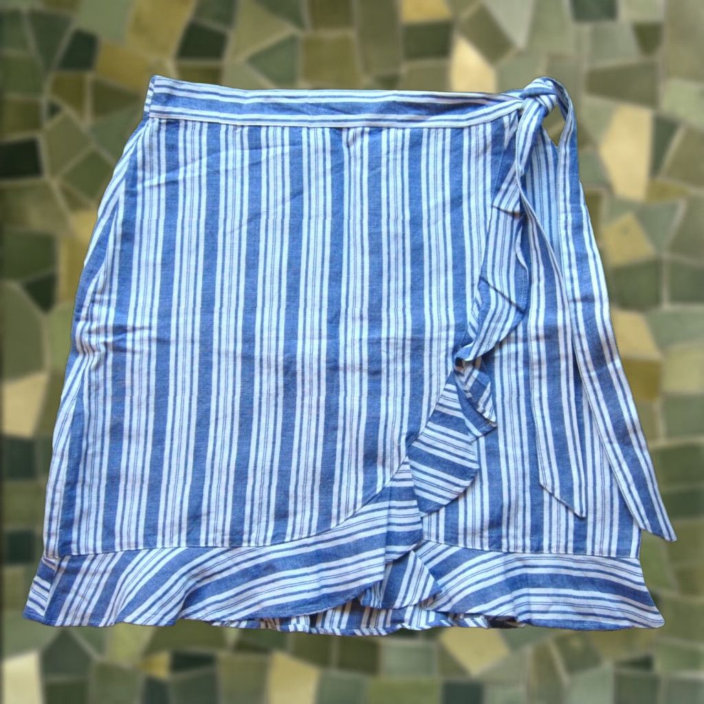 Loft VINTAGE Ann Taylor Loft White Blue Stripe Linen Rayon Ruffle Wrap Skirt Women Size 10 Size 32" / US 10 / IT 46 - 1 Thumbnail